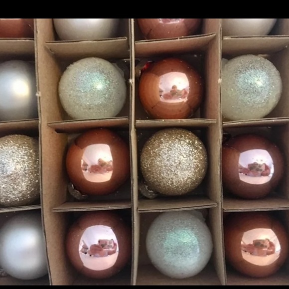 25 Mini Glass Christmas Ball Ornaments Rose Gold Shiny Matte Glitter - Picture 7 of 7